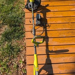Ryobi 18 Volt Weedwacker with Charger and Battery 