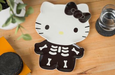 🎀 Hello Kitty Halloween Decorative Plate 💀