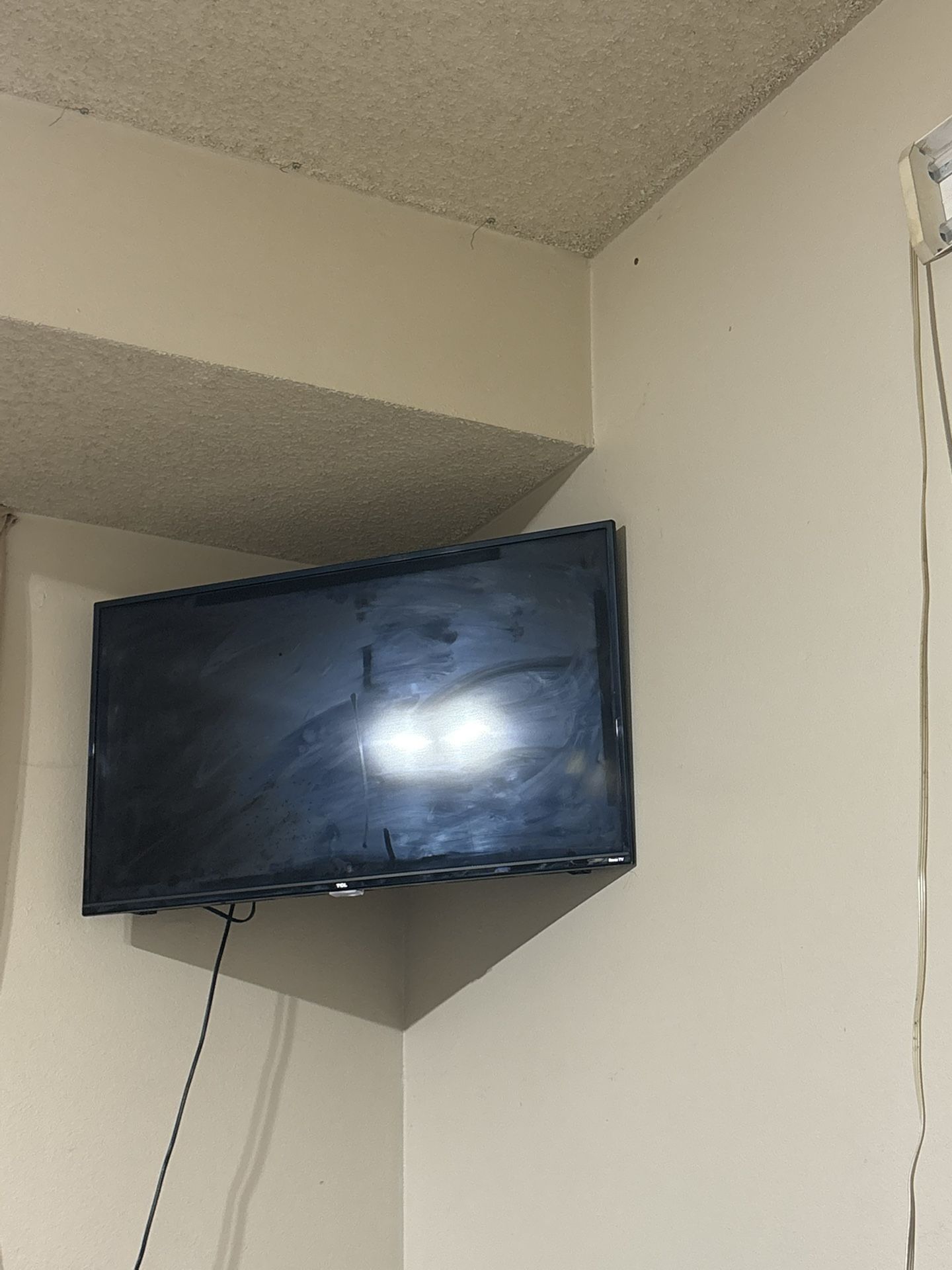 TCL TV