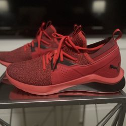 Men’s Red Puma Sneaker 