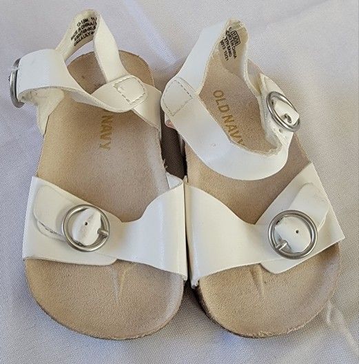 Old Navy White Strap Summer Baby Sandals – Size 12-18 Months