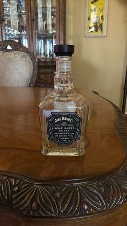 Display -Jack Daniels Single Barrel Empty Bottle 750ml 3-7-22