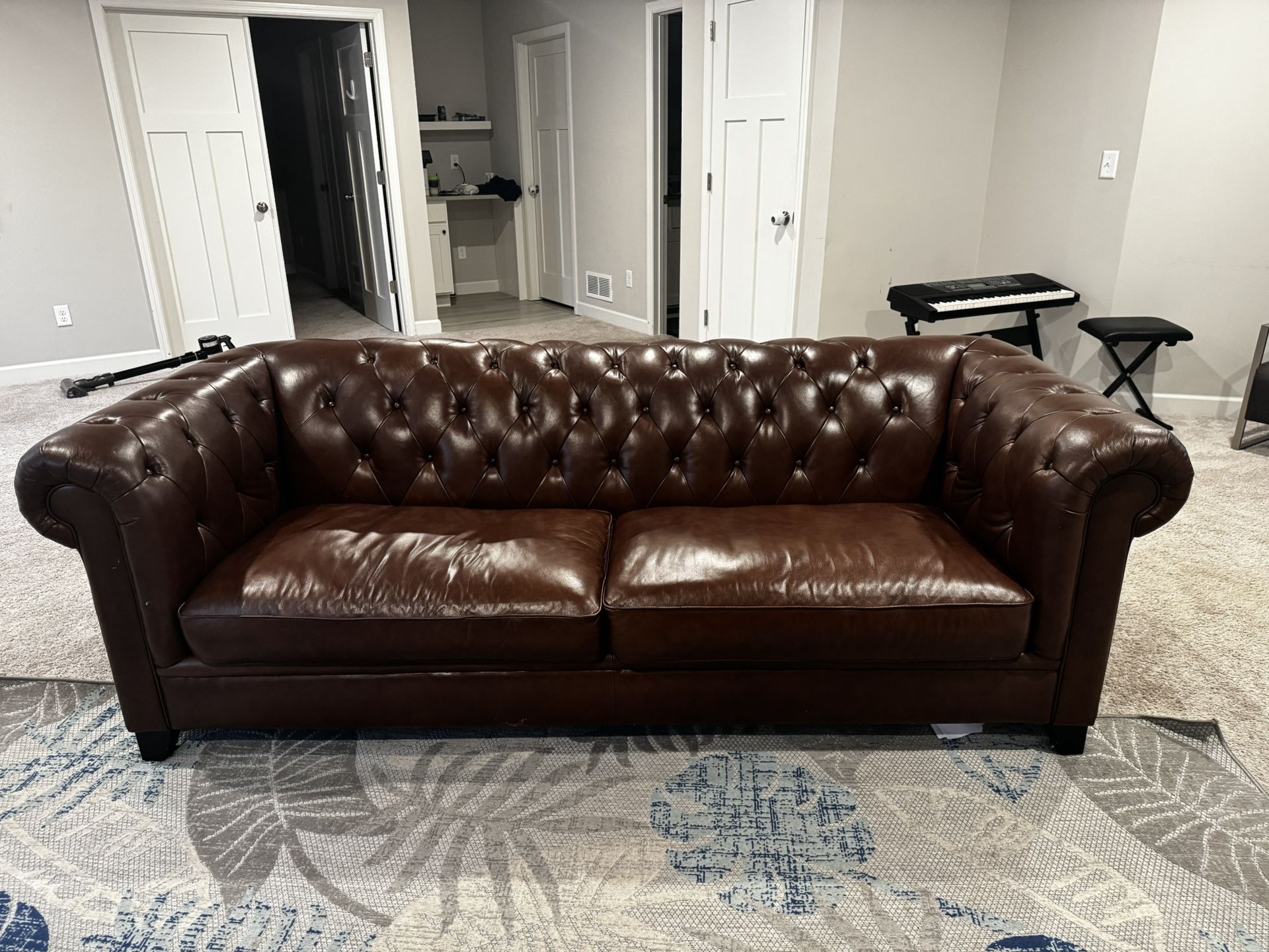 Leather Chesterfieldsofa