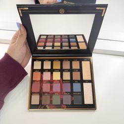 Bh Cosmetics Sylvia Gani Pallet 