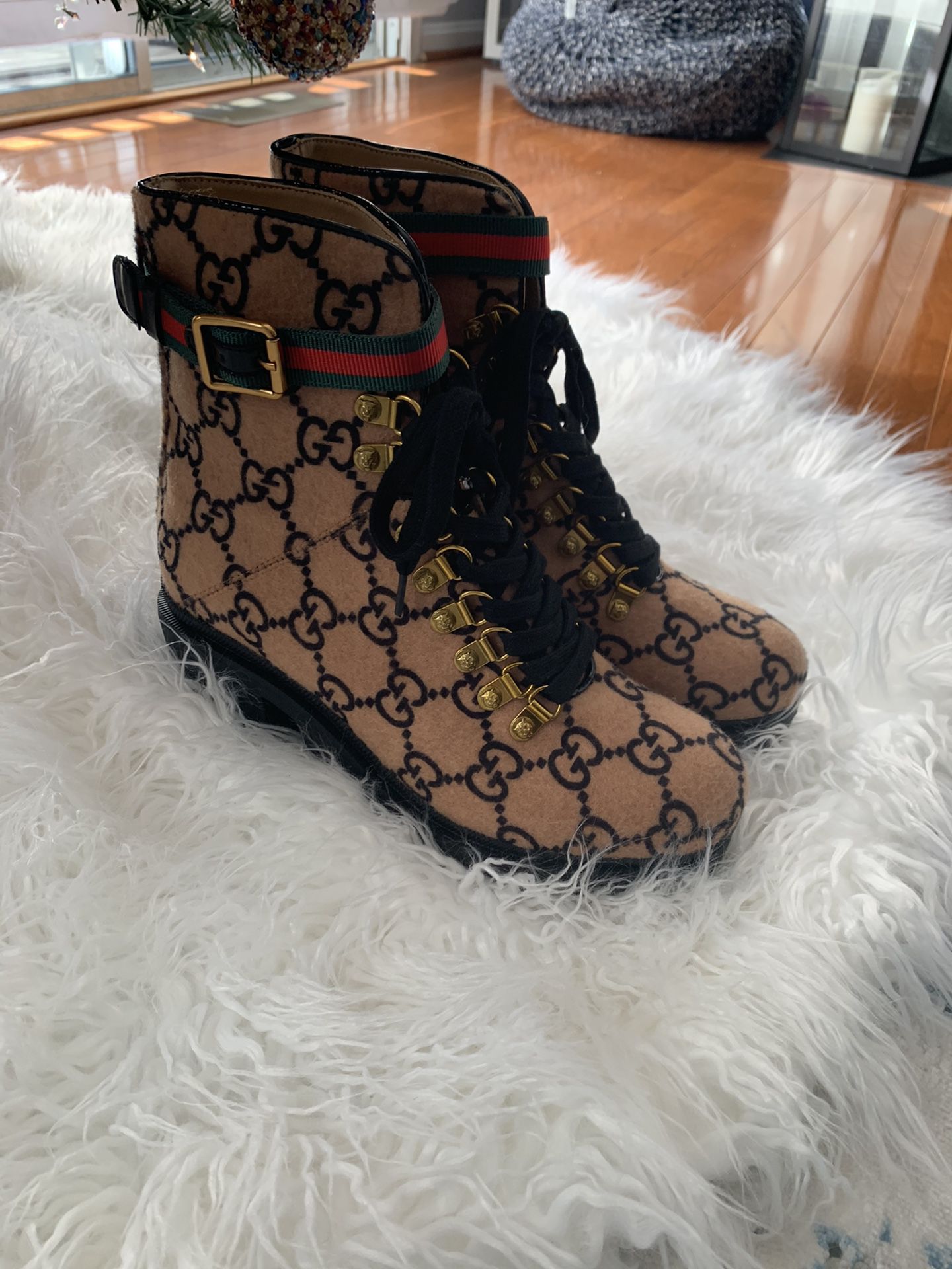 Gucci Wool Ankle Boot (sz 39) 9 Women