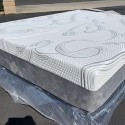 Cal King Organic Hybrid Cool Gel Memory Foam Mattress!!