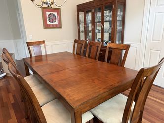 Dining table with 8 chairs