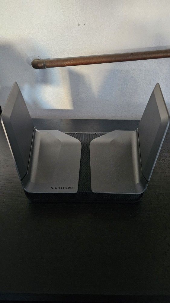 NETGEAR Nighthawk AX8 8-Stream AX5700 WiFi Router WiFi Model: RAX75