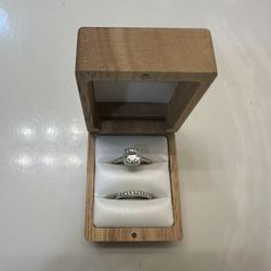 14K White Gold Halo Engagement Ring & Wedding Band Set Size 5.75