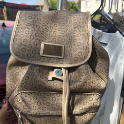 Guess Backpack Very Good Condition 30$ - No Low Baller - Great Condition 