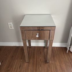 Mirrored Side Table 