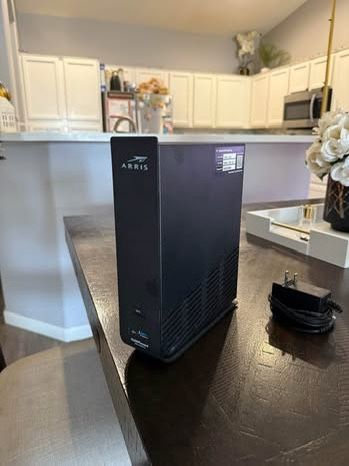 ARRIS Cable Modem Router Combo