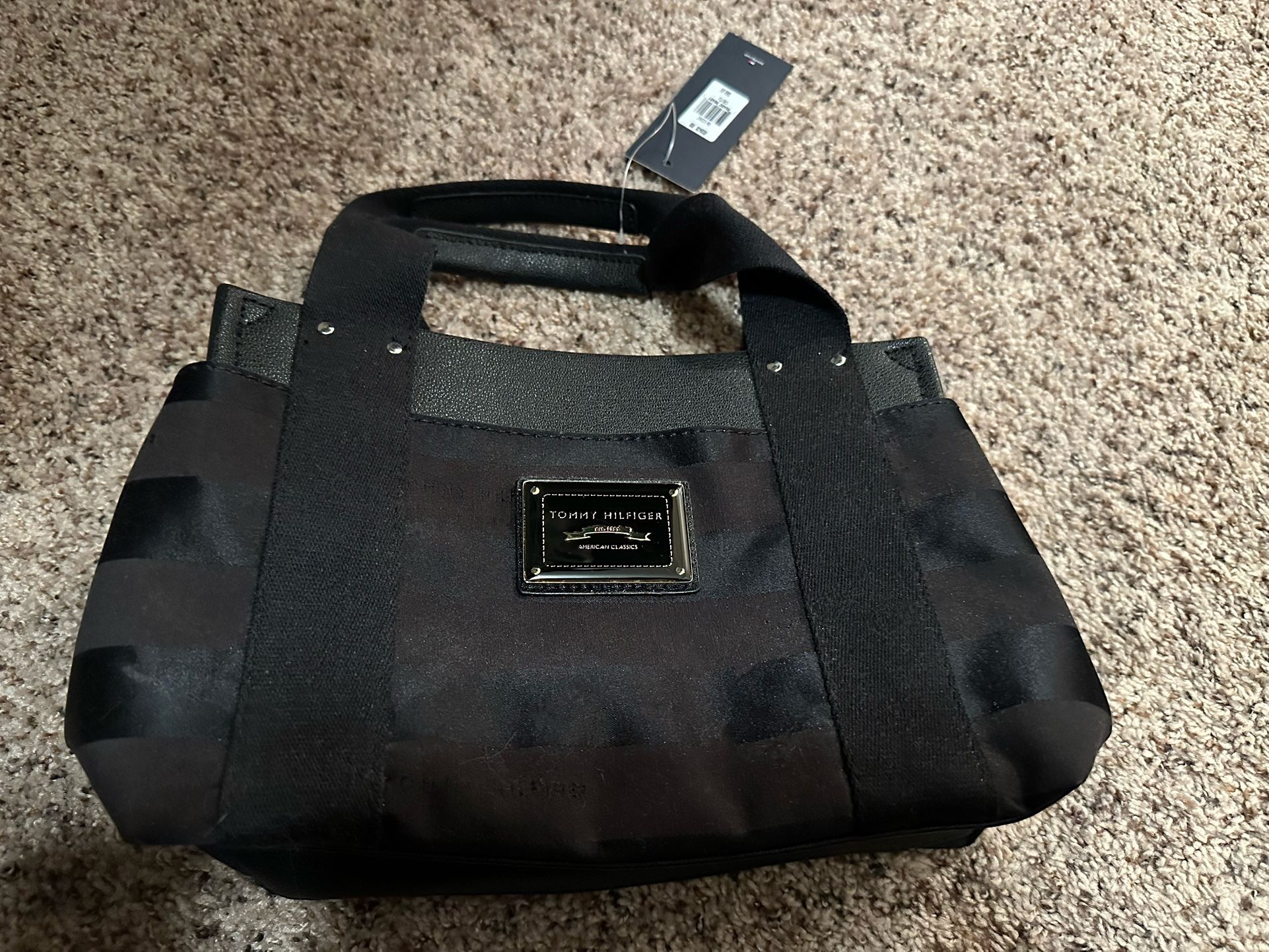 Tommy Hilfiger American Classic Black Women's Purse/Tote/Arm Bag