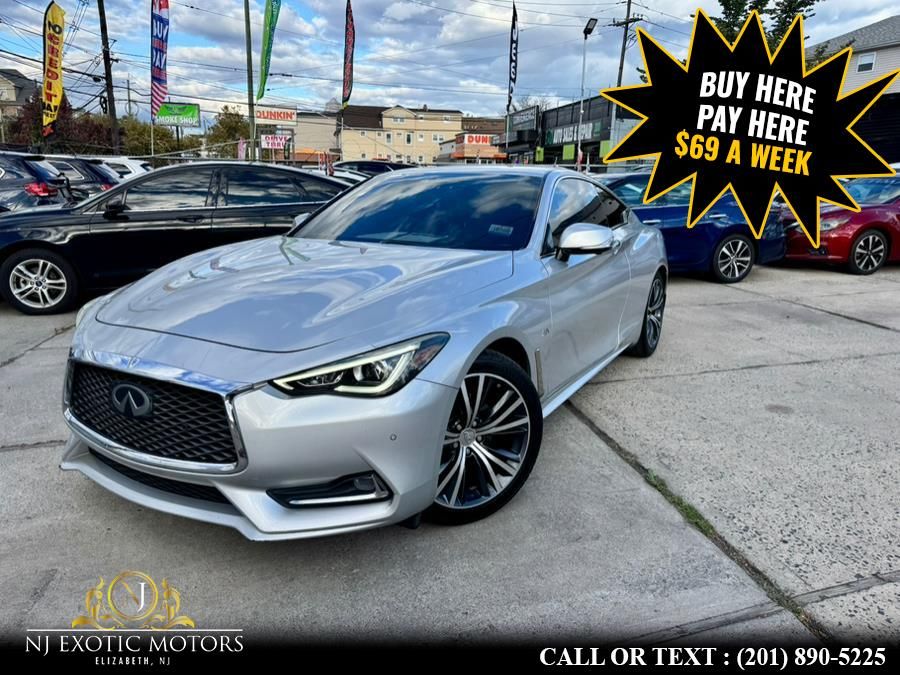 2017 INFINITI Q60