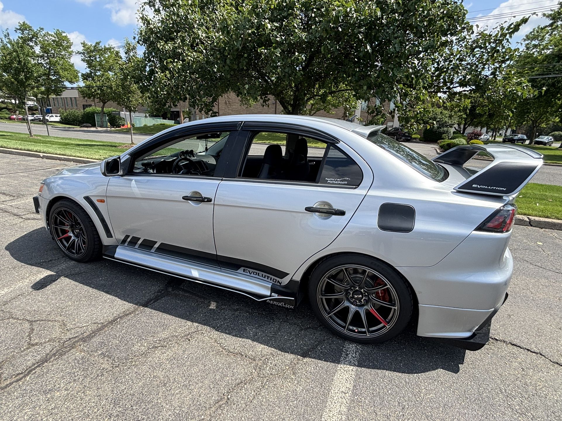 Mistibish Lancer Evo X 