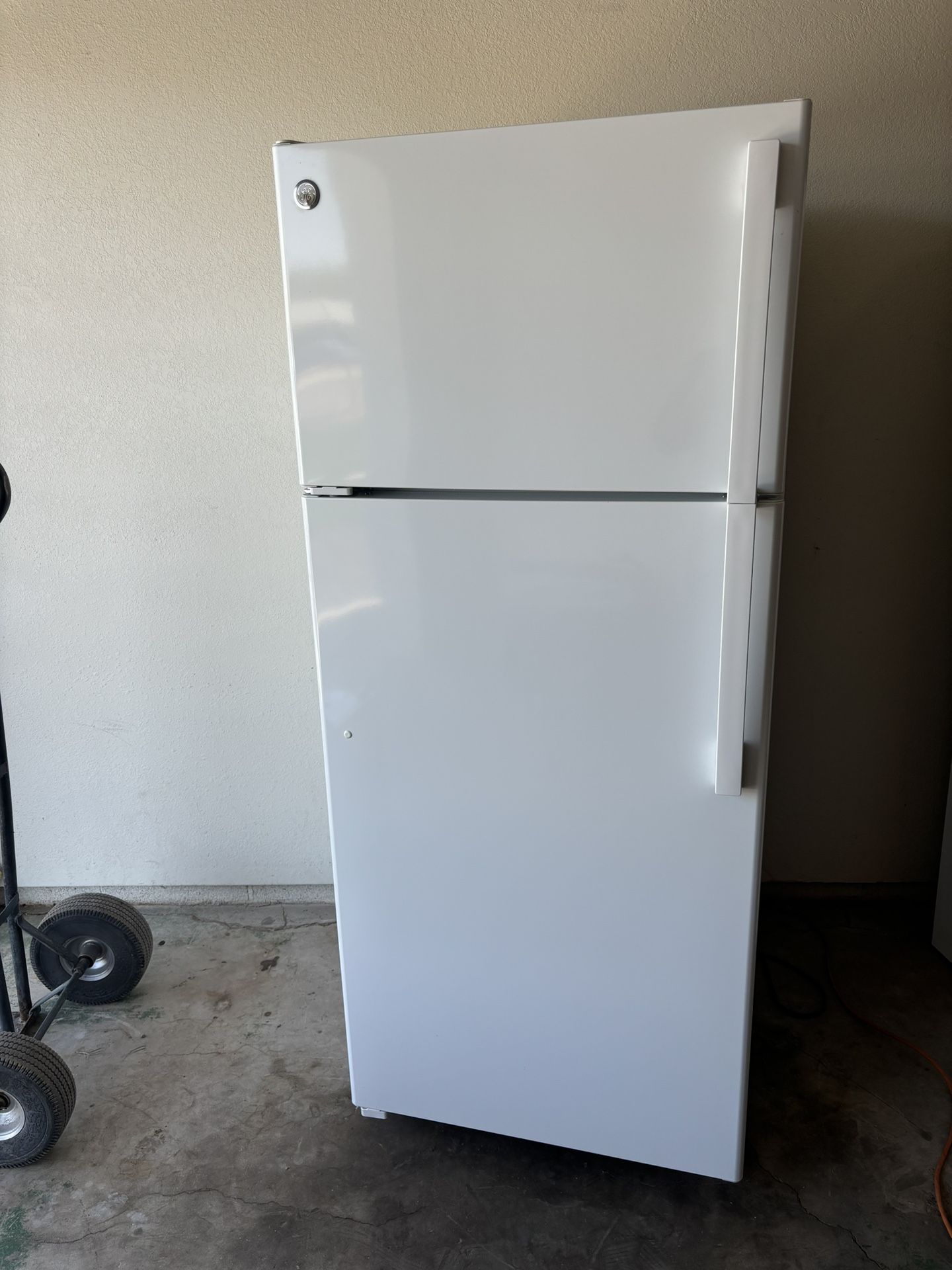 Refrigerator New From Model Apt  Price Is Firm 