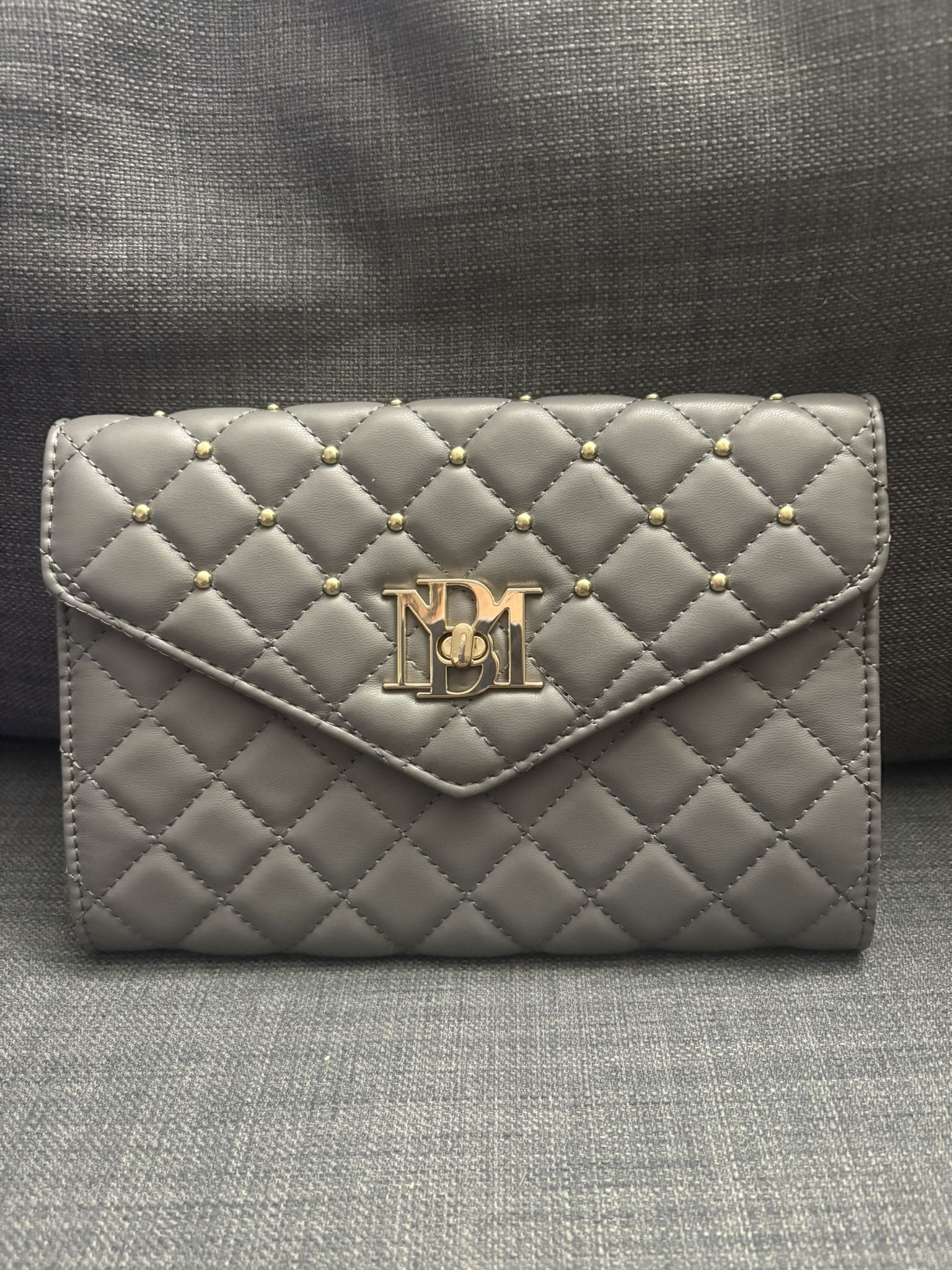 Badgley Mischka-NWOT