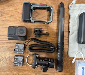Insta360 Ace 2 (Super Bundle)