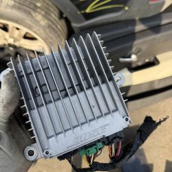 Fiat 500 BOSE Amplifier OEM Factory Amp