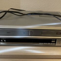 Go Video VCR VHS Tape Player 