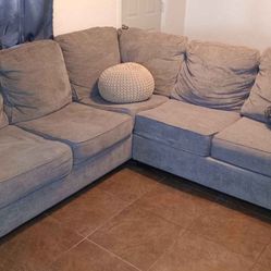 Sectional Sofa Couch. $400 Deliver Free Anytime 