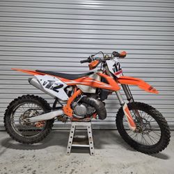 KTM 300