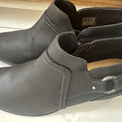 Women’s Boots