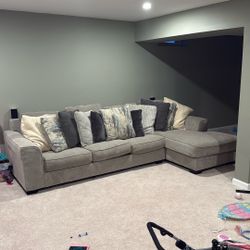 Sectional Couch 