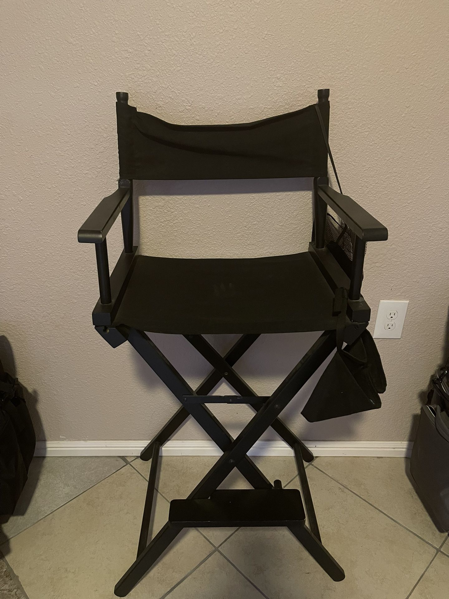 Makeup/Hairstylist Folding Chair 