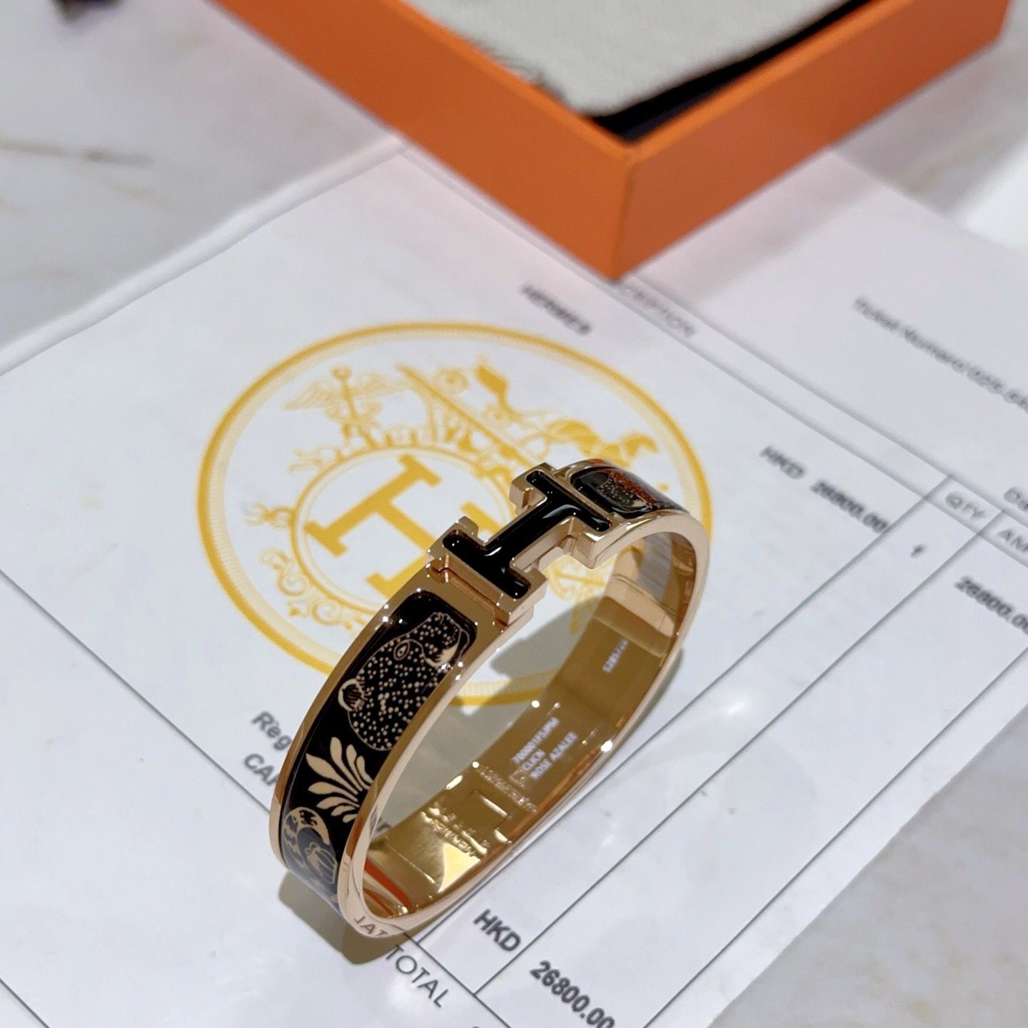 Fashionable Bracelet