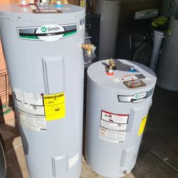 Electric Water Heater 50 And 30 Gal In Good Condition And Warranty Works Great 19th Ave And Baseline 