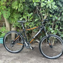 26 TREK 3500 3-7 SPEED READY TO RIDE  - TUNE UP DONE ✅