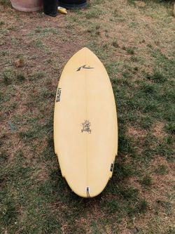 RUSTY Surfboard, model  THE DWART 5'8" x 20.5 , 2.68. Thick