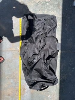 Long wheeled duffle bag 40” Long