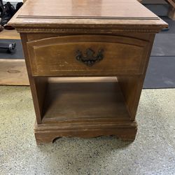 End Table/Night Stand