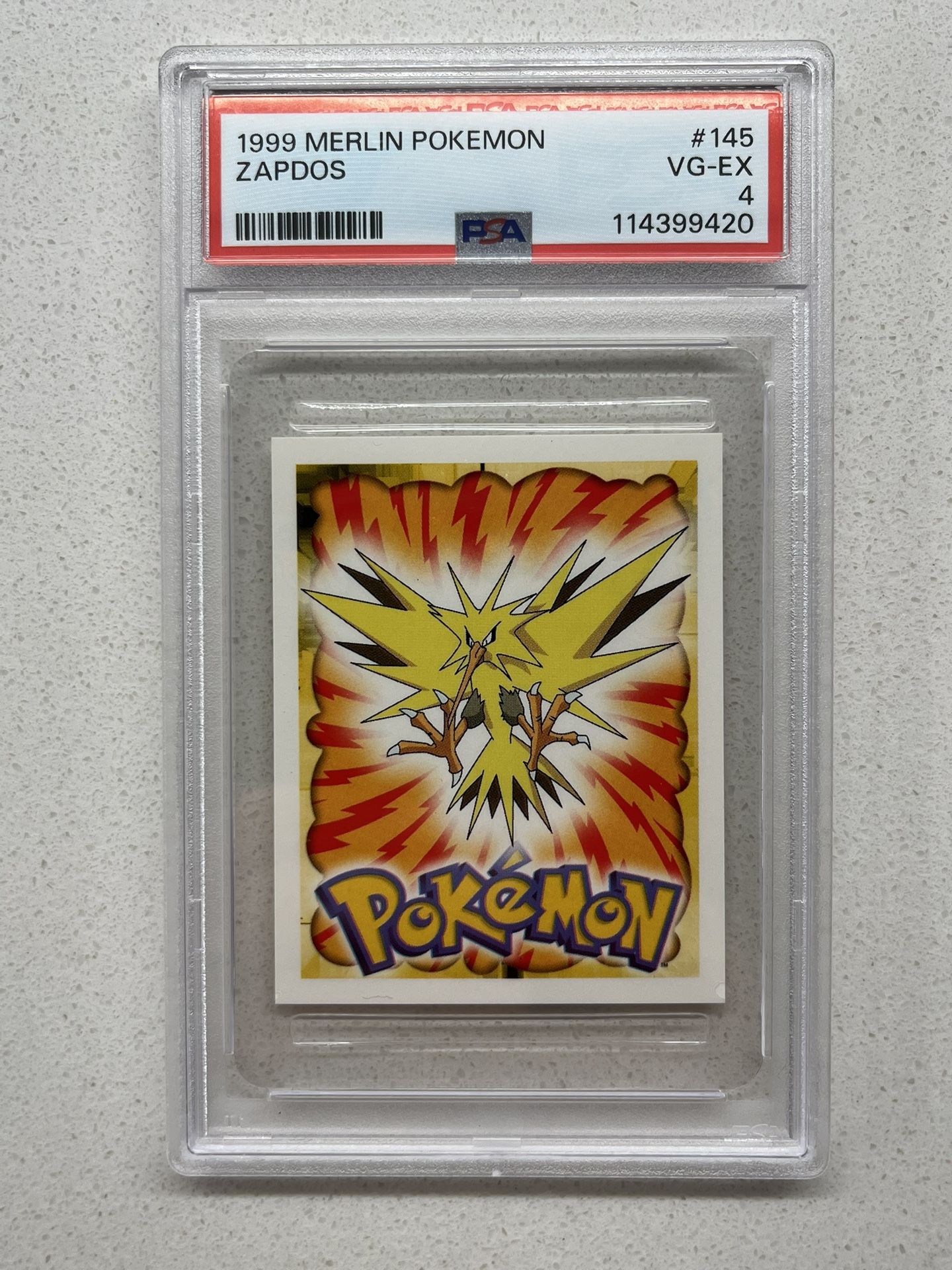 ZAPDOS Pokemon Card