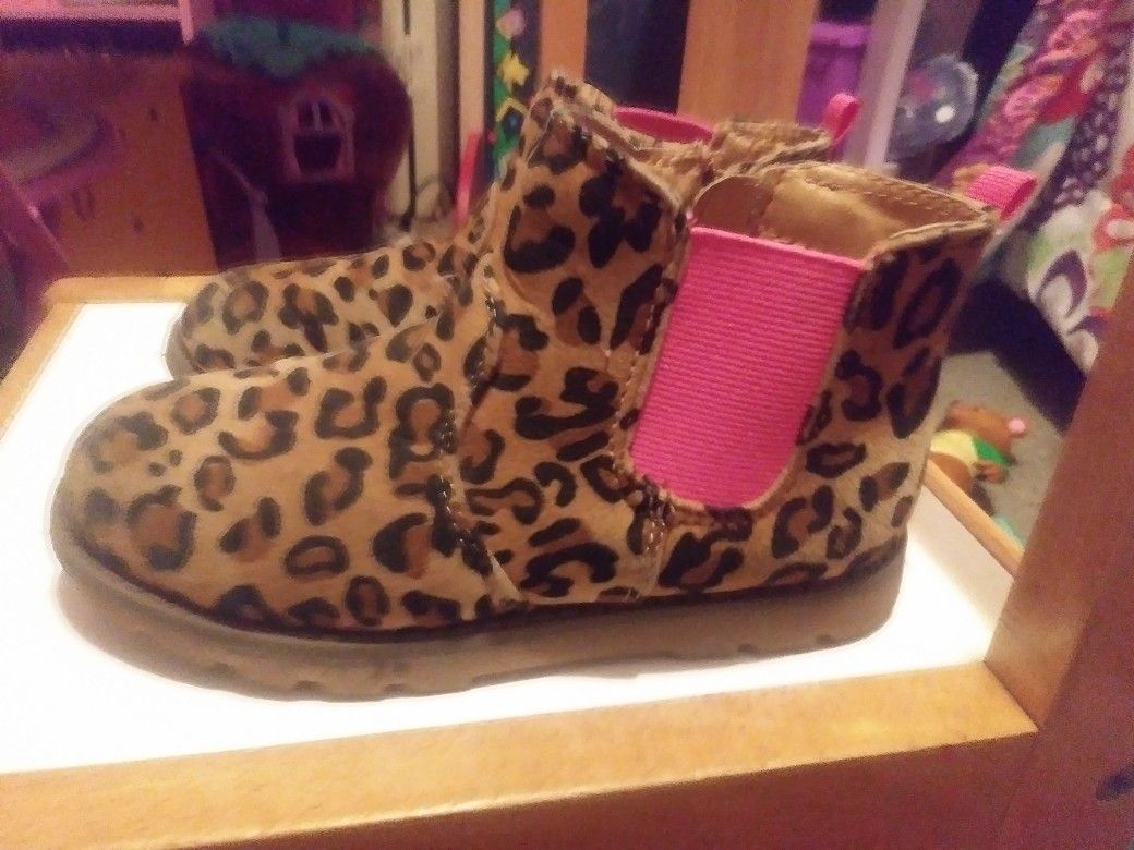 Relly cute hot pink loard boots size 12 youth