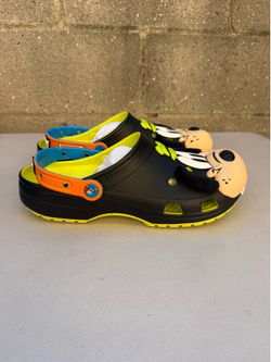 Disney goofy crocs mens size 10 women 12