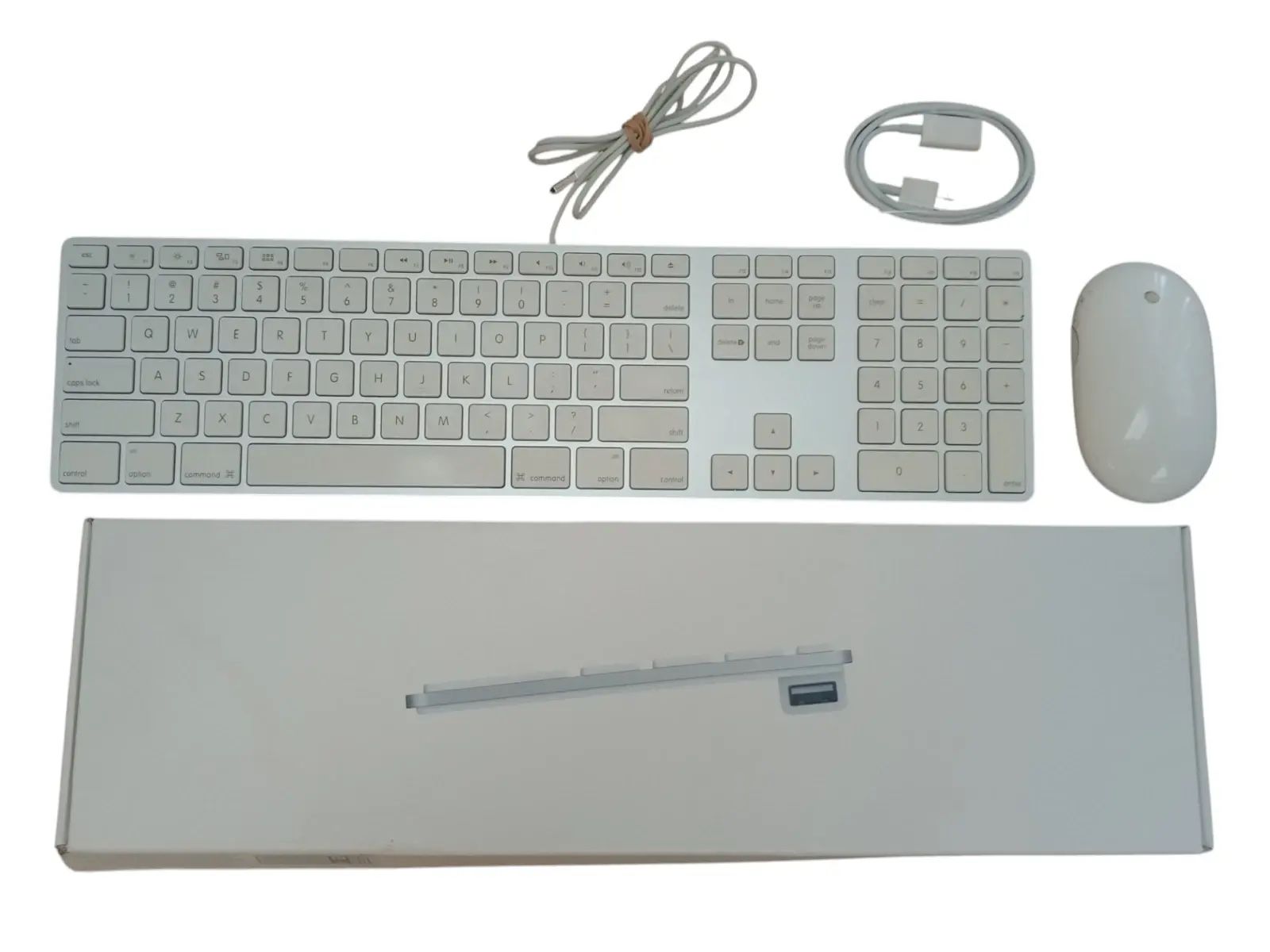 Apple A1243 USB Wired Keyboard w/Numpad+A1197 Bluetooth Wireless Mighty Mouse