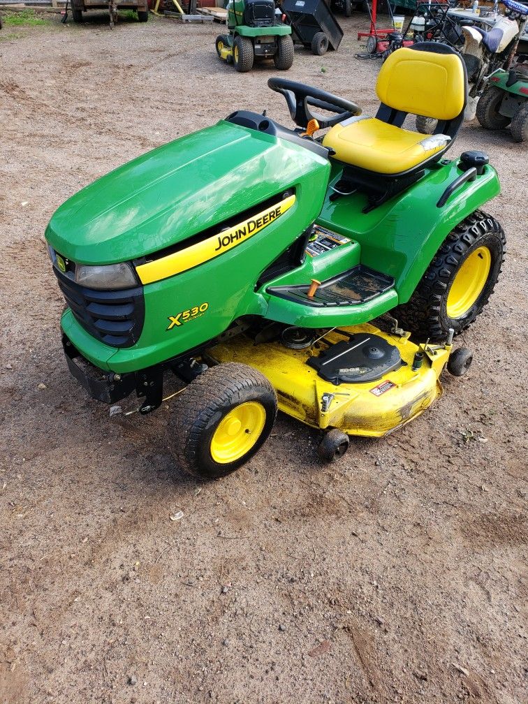 Johndeere X530 Tractor
