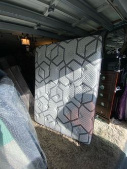 Queen Size Mattress with Geometric Pattern