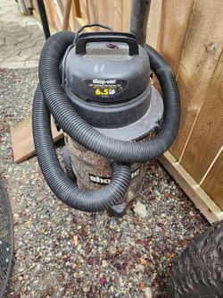 6.5 HP shop vac (won't turn on) FREE