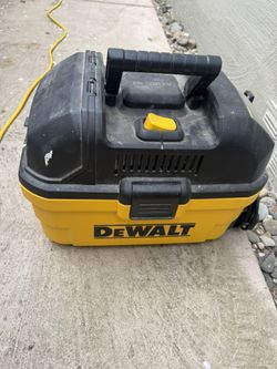 Dewalt Mini Wet/Dry Vacuum