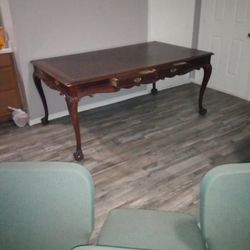 Large Dinning Table 