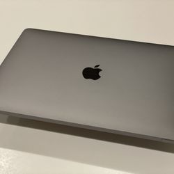 MacBook Pro 2019 13” Touch Bar 512gb SSD
