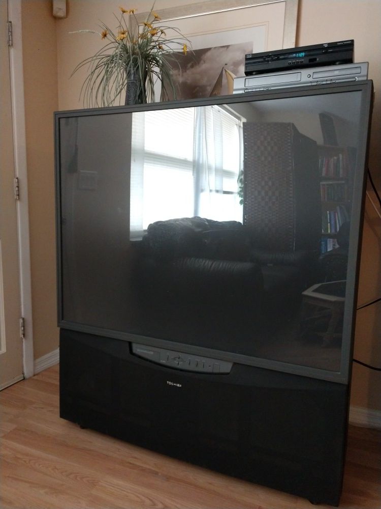 2 Free TV's.