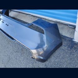 2018 - 2020 HYUNDAI ELANTRA REAR
BUMPER COVER GENUINE USED OEM. Y1