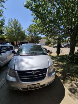 2006 Chrysler Town & Country