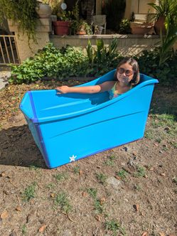 Portable bathtub