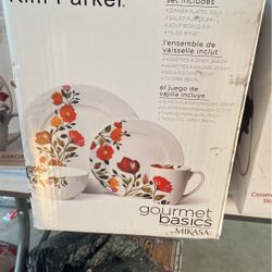 Kim Parker New Dinnerware